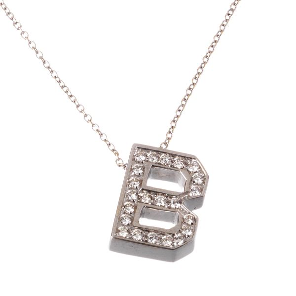 



18KT WHITE GOLD NECKLACE WITH A DIAMOND PENDANT