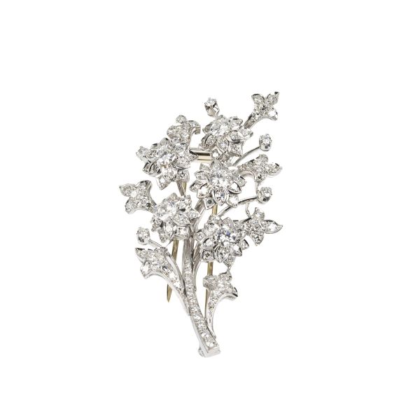 



SPILLA FLOREALE CON DIAMANTI