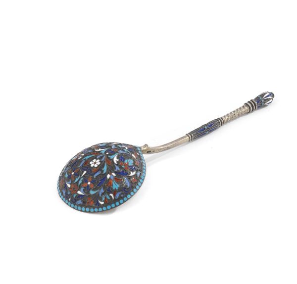 A SILVER AND ENAMEL SPOON, RUSSIA, BEGINNING OF 20TH CENTURY