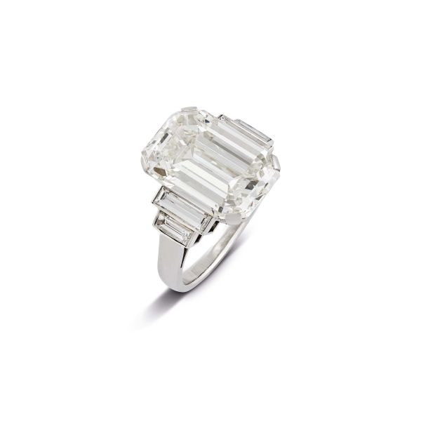 BULGARI DIAMOND RING IN PLATINUM