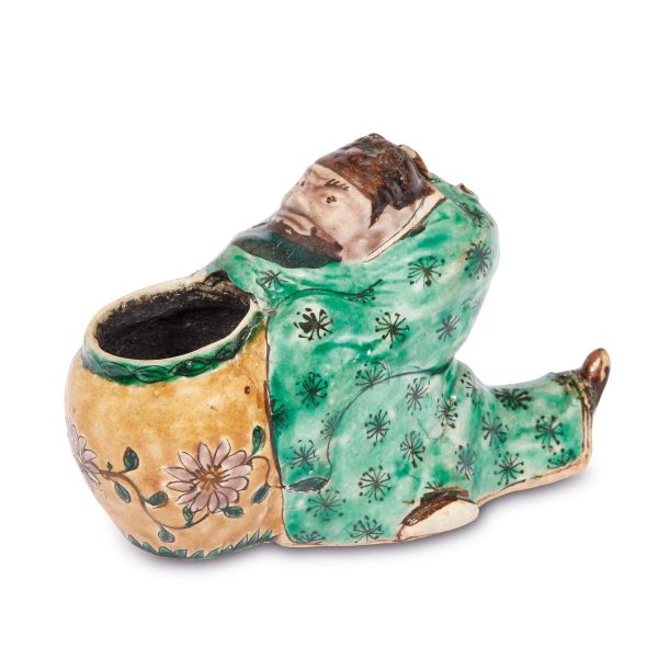 



BRUSH HOLDER, CHINA, QING DYNASTY, 18TH CENTURY