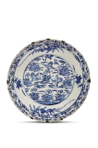 A PLATE, CHINA, MING DYNASTY, 16TH-17TH CENTURIES