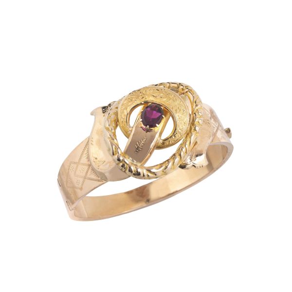 



SYNTHETIC STONE BRACELET IN LOW TITLE TWO TONE GOLD