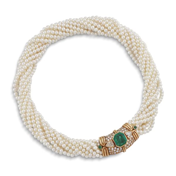 PEARL NECKLACE WITH EMEARLDS AND DIAMONDS