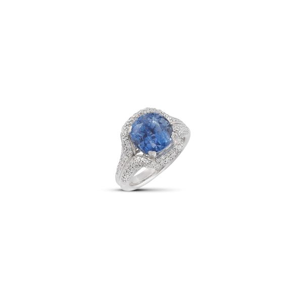 SAPPHIRE AND DIAMOND RING IN 18KT WHITE GOLD