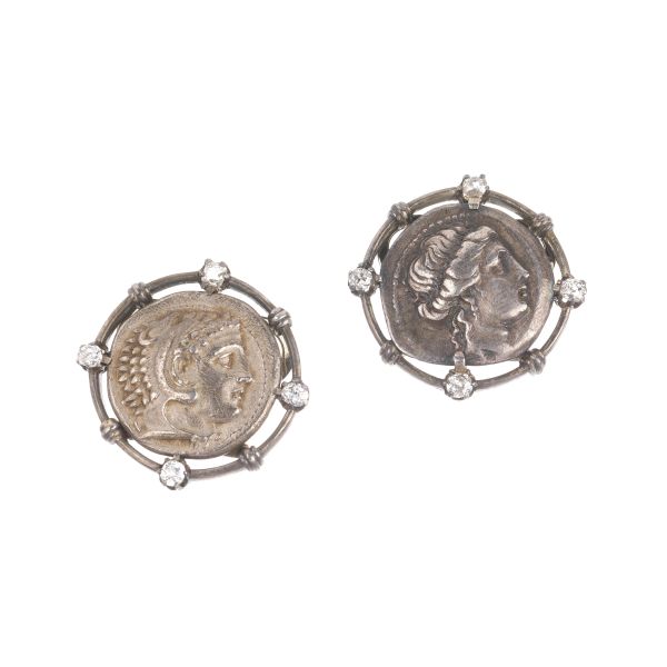 



COIN CLIP EARRINGS IN 9KT GOLD 