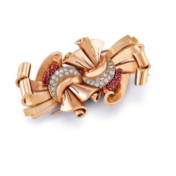 



DIAMOND AND RUBY DOUBLE CLIP BROOCH IN 18KT TWO TONE GOLD