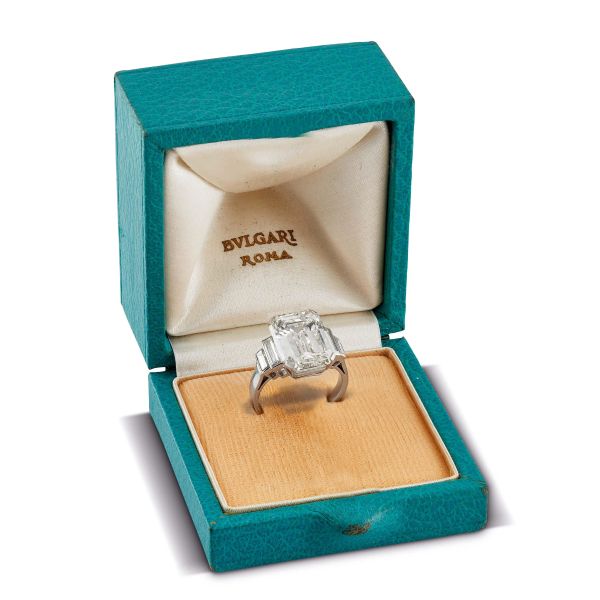 BULGARI ANELLO CON DIAMANTI