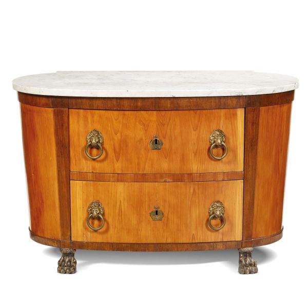 



A TUSCAN DEMI-LUNE COMMODE, LATE 18TH CENTURY