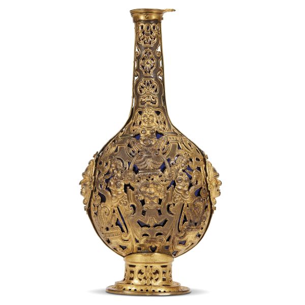 Tuscan, 19th century, A pilgrim flask, gilt bronze and glass, 37x21,5x11,5 cm