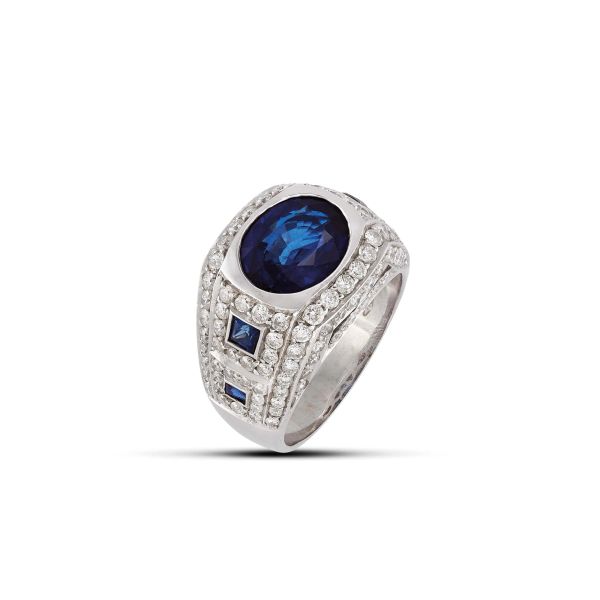 



ANELLO CON ZAFFIRI E DIAMANTI