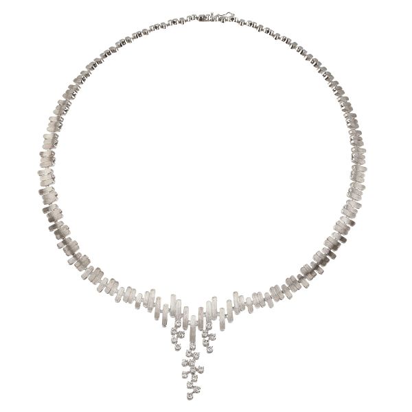 



DIAMOND NECKLACE IN 18KT WHITE GOLD