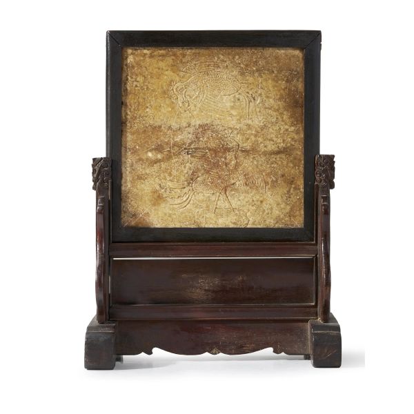 PANNELLO IN PIETRA SAPONARIA INTAGLIATA CON MOTIVO DI DRAGO, CINA, DINASTIA QING, SEC. XIX