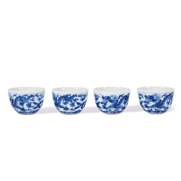 



SET OF FOUR SMALL PORCELAIN CUPS, CHINA, QING DYNASTY, 19TH CENTURY