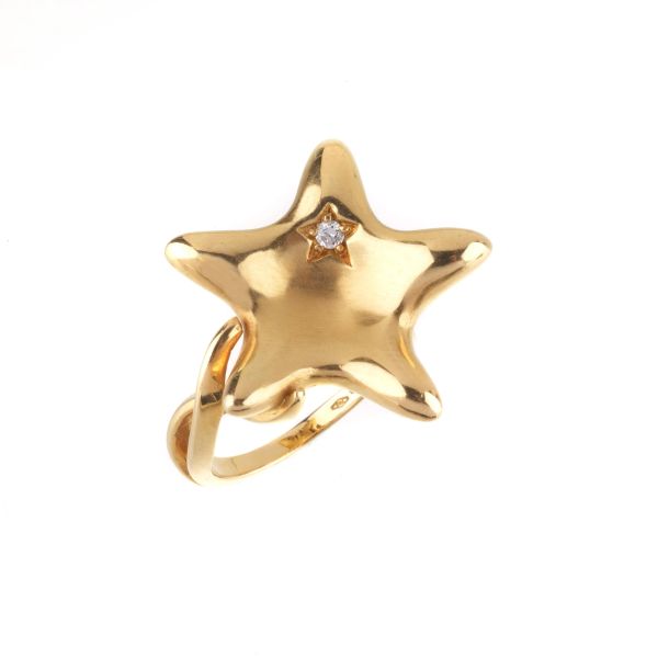 STAR-SHAPED RING IN 18KT YELLOW GOLD