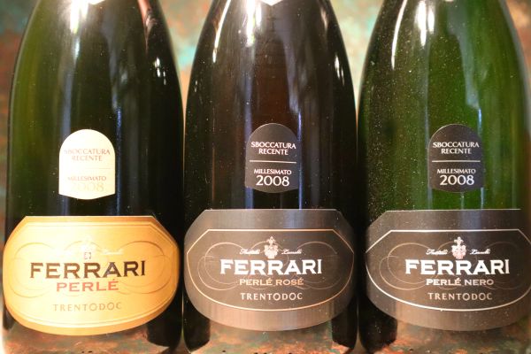 



Selezione Ferrari Perl&eacute; Fratelli Lunelli 2008