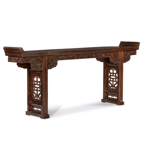 A CHINESE ALTAR, QING DYNASTY, 19TH CENTURY