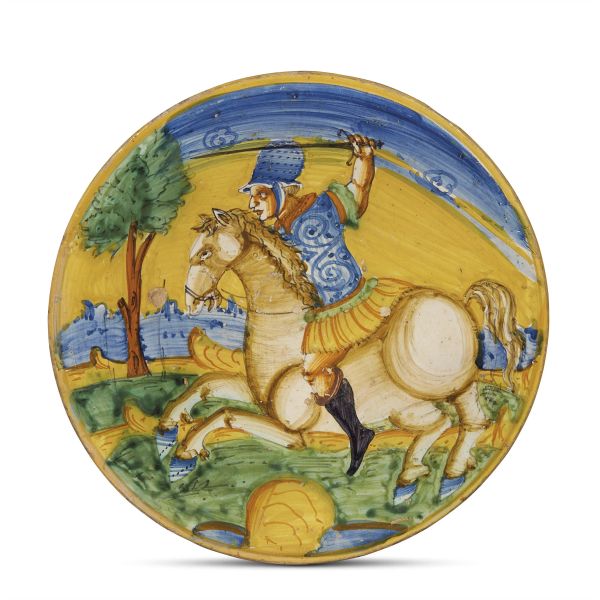 A DISH, MONTELUPO, LATE 16TH-EARLY 17TH CENTURY