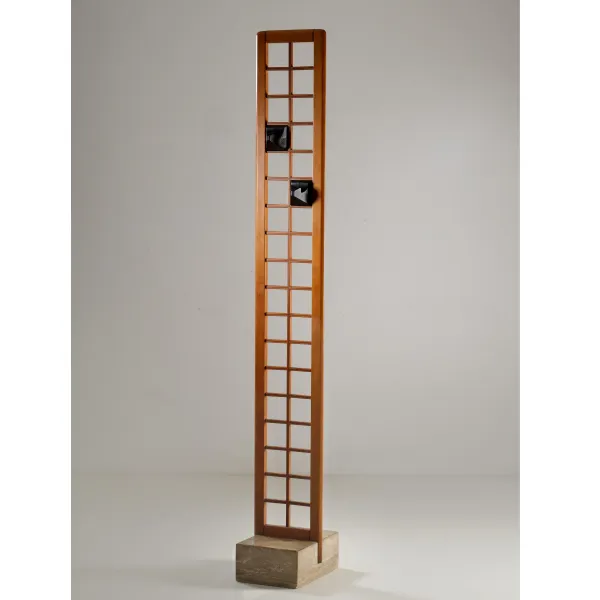 



COATHANGER, WOODEN STRUCTURE, MARBLE BASE 