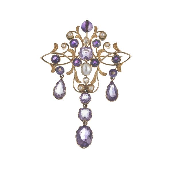 



AMETHYST MOTHER OF PEARL AND DIAMOND BROOCH IN 18KT YELLOW GOLD