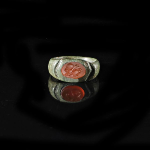 ANELLO CON CORNIOLA