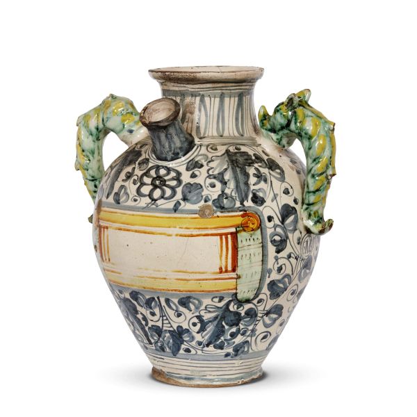 A TWO-HANDLED VASE, MONTELUPO, FIRST HALF 17TH CENTURY