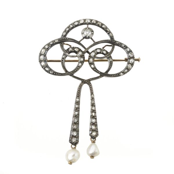 



SPILLA CON PERLE E DIAMANTI