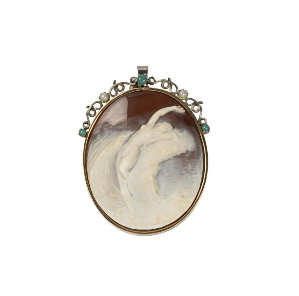 MICROPEARL AND TURQUOISE CAMEO BROOCH TWO TONE GOLD