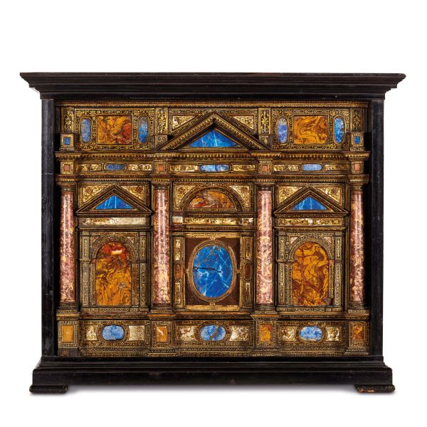 A VENETIAN TABLE CABINET, 16TH CENTURY