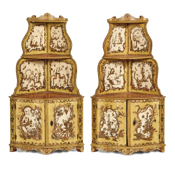 A PAIR OF SMALL PIEDMONTESE CORNER CUPBOARDS, 18TH CENTURY