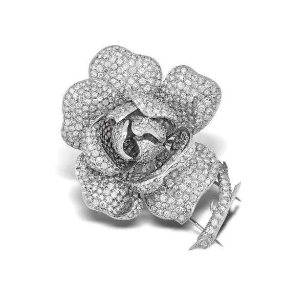 ROSE-SHAPED DIAMOND BROOCH IN 18KT WHITE GOLD
