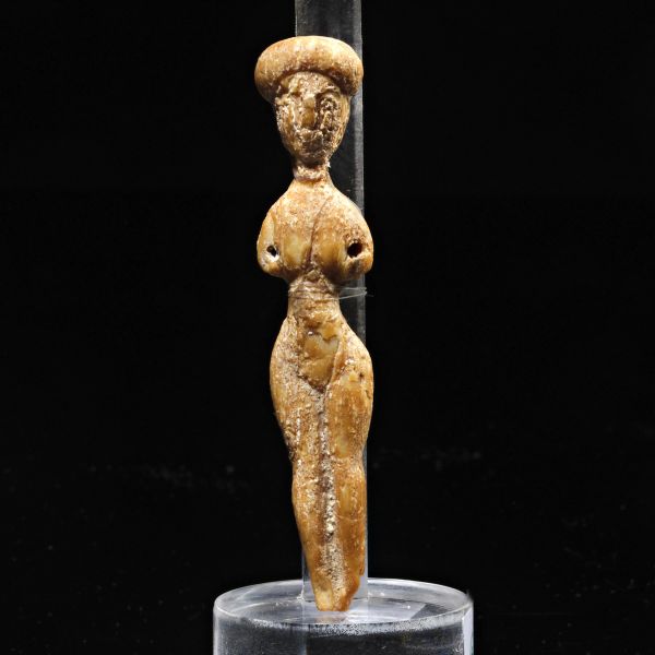 STATUETTA FEMMINILE