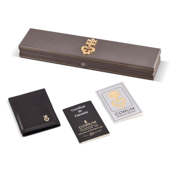 CORUM SQUARE REF. 296.121.56 IN ORO GIALLO ANNO 1994