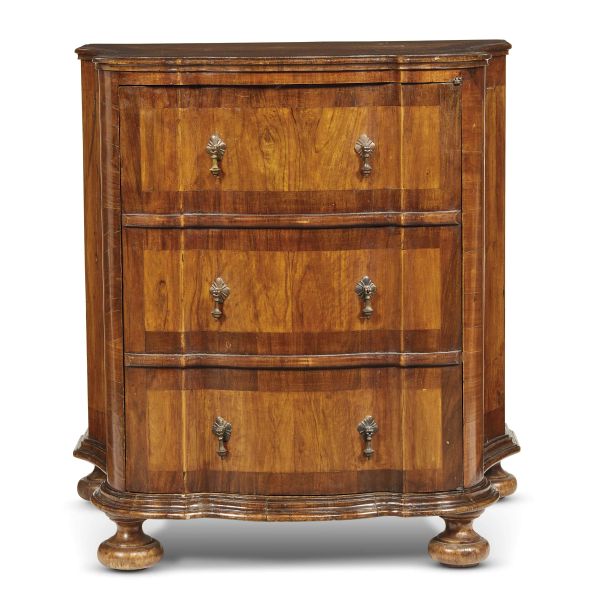 A VENETIAN SMALL COMMODE, 18TH CENTURY