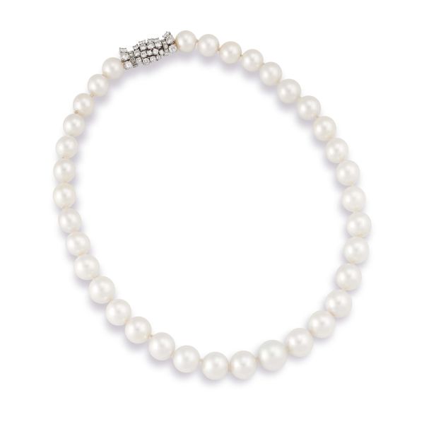 Petochi - 



PETOCHI SOUTH SEA PEARL NECKLACE IN 18KT WHITE GOLD