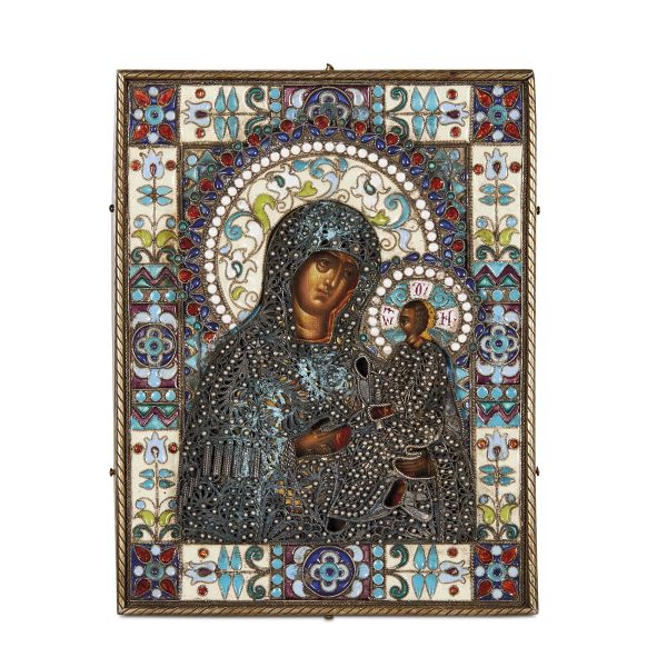 A PAIR OF RUSSIAN ICONS, LATE 19TH-EARLY 20TH CENTURY