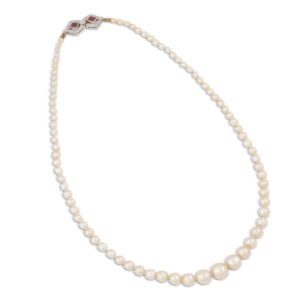 



NATURAL PEARL NECKLACE IN PLATINUM