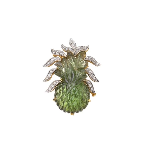 



PINEAPPLE SHAPED BROOCH IN 18KT TWO TONE GOLD 