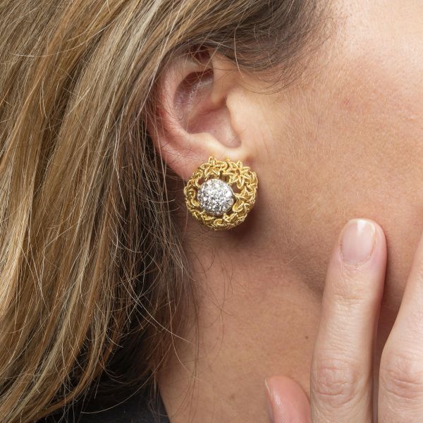 PAIO DI ORECCHINI CON DIAMANTI