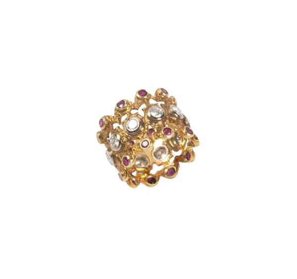 RUBY AND DIAMOND RING IN 18KT YELLOW GOLD