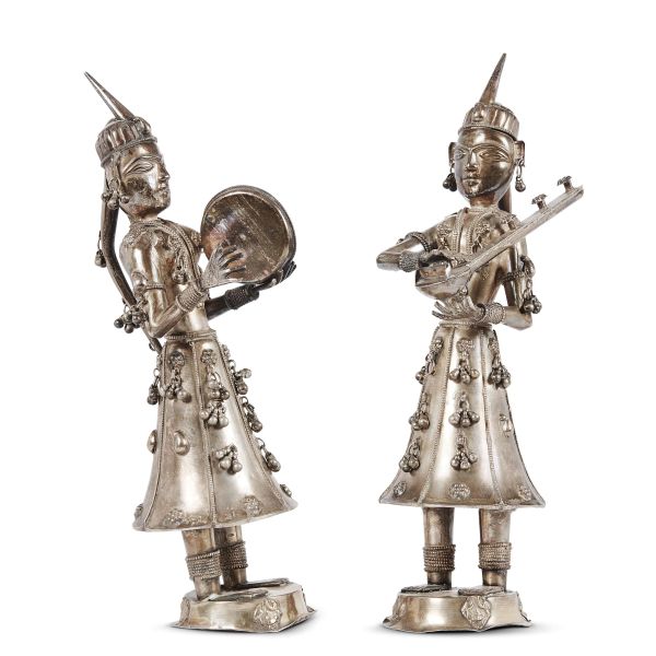 



A PAIR OF STATUETTES, INDIA, 19TH CENTURY