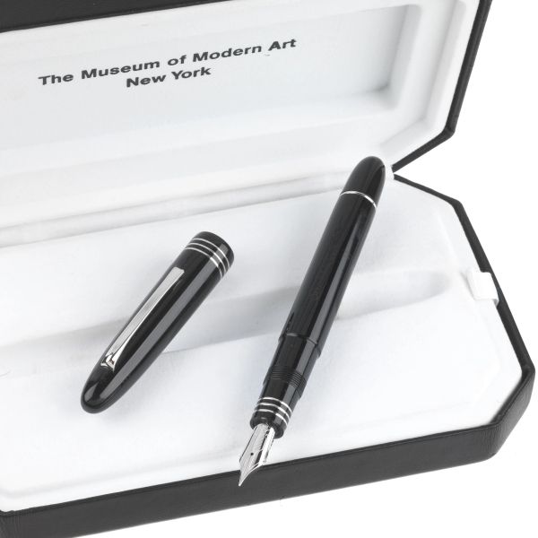 OMAS MUSEUM OF MODERN ART PENNA STILOGRAFICA