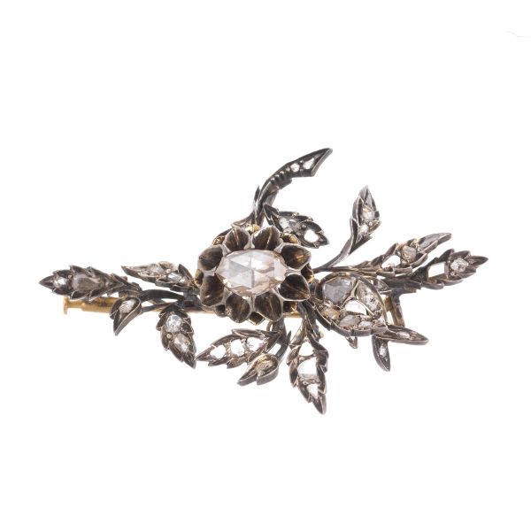 



FLOWERING BRANCH BROOCH IN SILVER AND GOLD