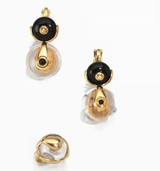 Paio di orecchini ed anello, Marina B., in oro giallo, cristallo di rocca, citrino e onice