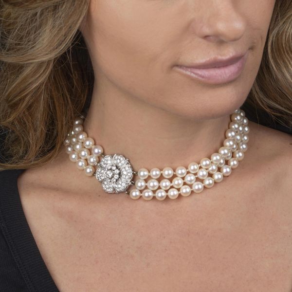 GIROCOLLO DI PERLE CON DIAMANTI