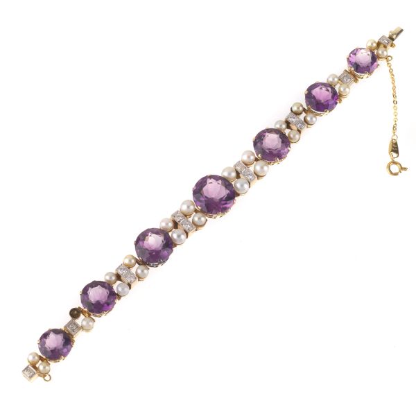 AMETHYST PEARL AND DIAMOND BRACELET IN 18KT YELLOW GOLD