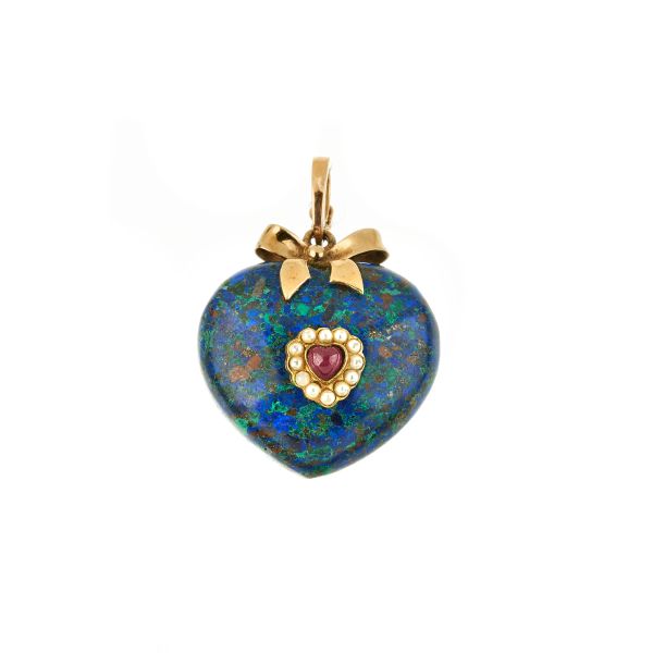 



HARD STONE HEART-SHAPED PENDANT IN 9KT GOLD