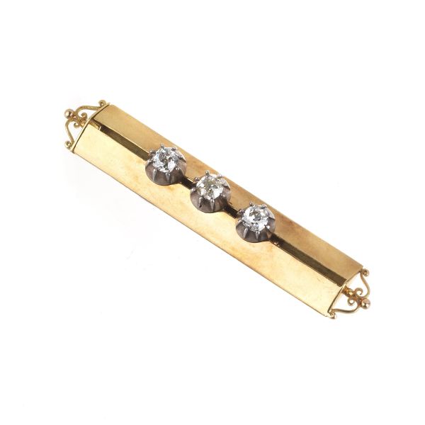 DIAMOND BARRETTE BROOCH IN 18KT YELLOW GOLD AND SILVER