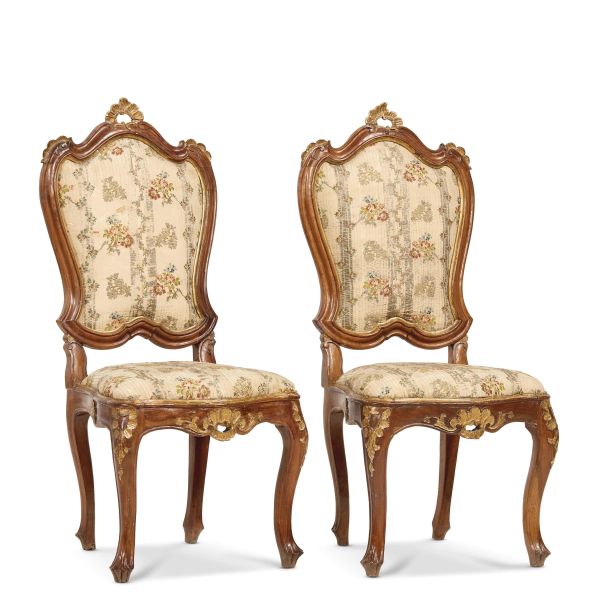 



A PAIR OF VENETIAN CHAIRS, HALF 18TH CENTURY