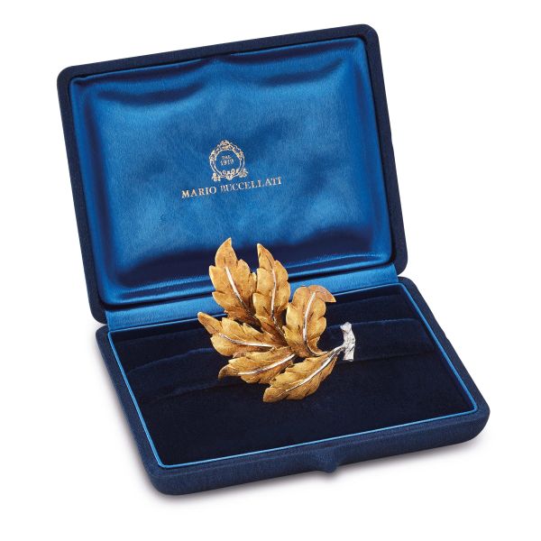 Buccellati - 



BUCCELLATI SPILLA A FORMA DI RAMO